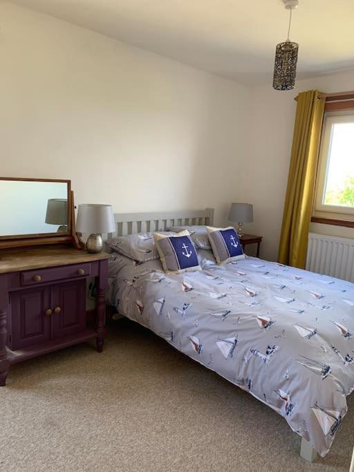 Cladach Cottage - Seafront Isle of Whithorn Exteriör bild