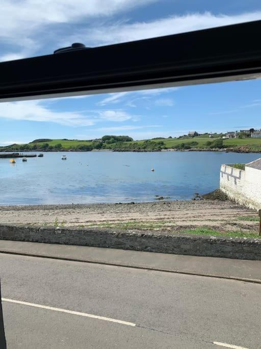 Cladach Cottage - Seafront Isle of Whithorn Exteriör bild
