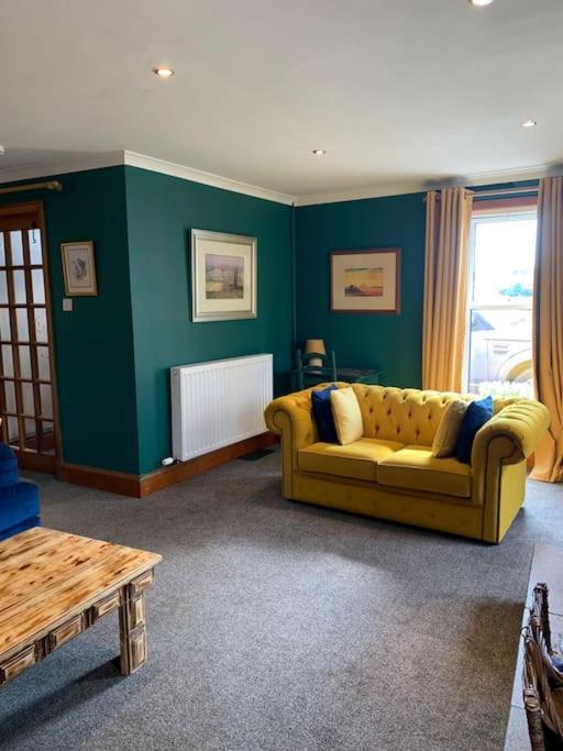Cladach Cottage - Seafront Isle of Whithorn Exteriör bild